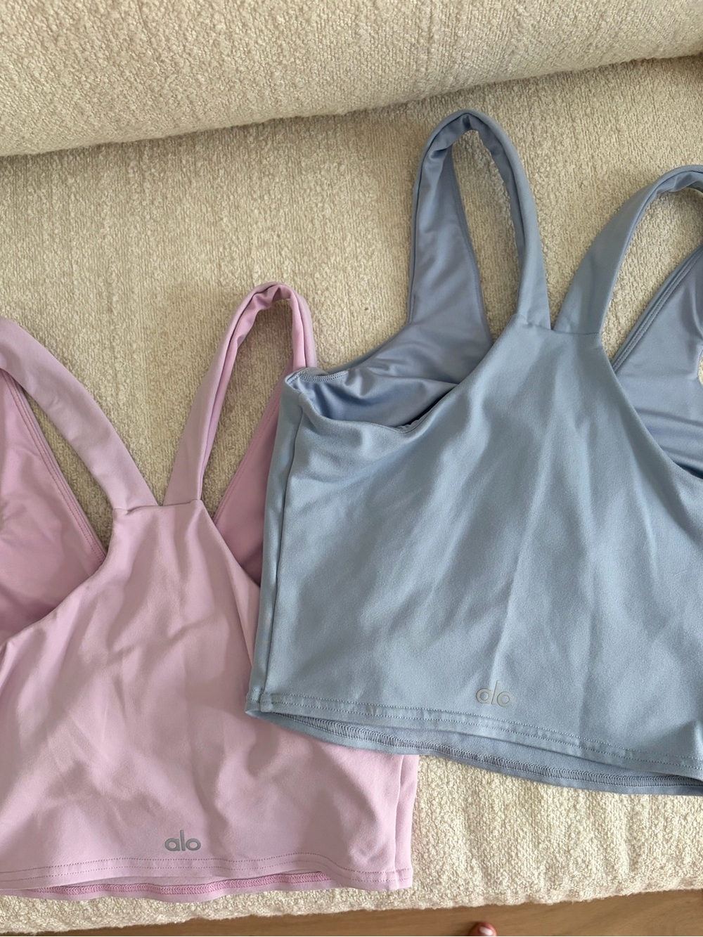 Alo Airbrush Real Bra Tank Crop XS Pink Blue Bundle Winter Frost - Picture 3 of 6